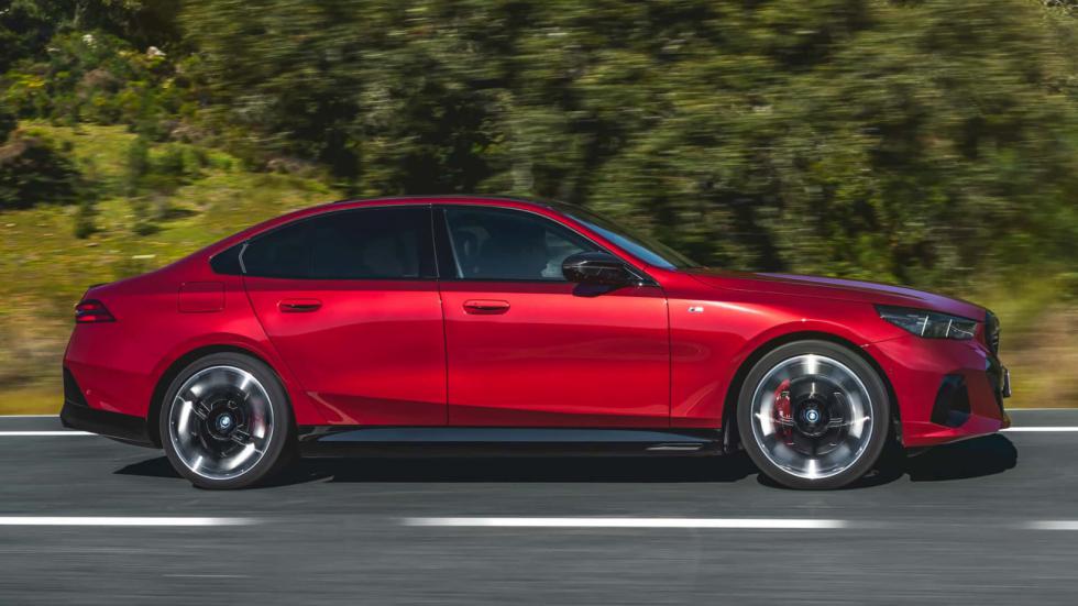 Νέα BMW Σειρά 5 πρώτη φορά ηλεκτρική, hi-tech με έως 601 άλογα